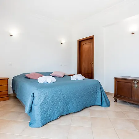 וילה Salvador בנאגיל