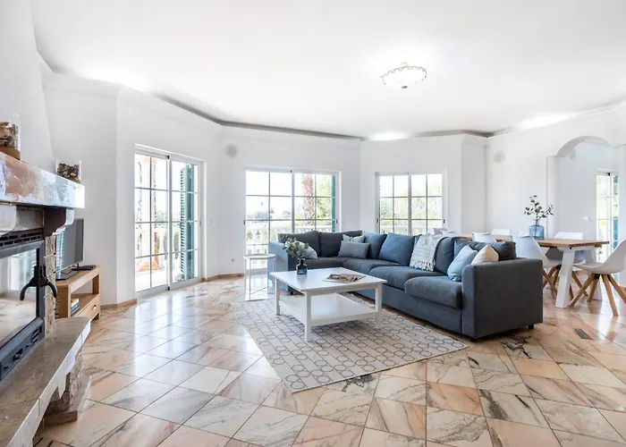 Salvador 빌라 베나질